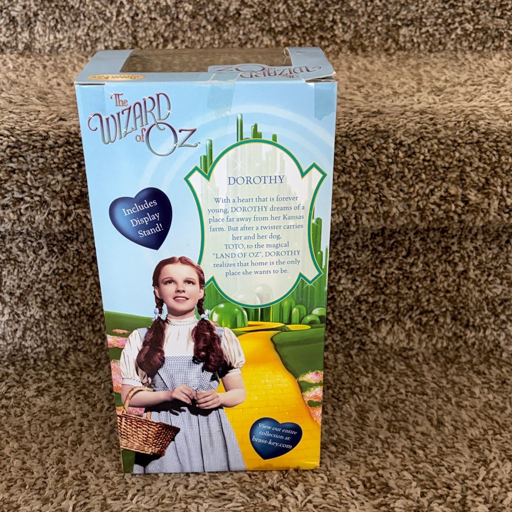 The Brass Key Keepsake Dorothy from Wizard of Oz. - Picture 2 of 5